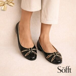 Sofft Black Patent Leather Flats Size 7 Gold Trim